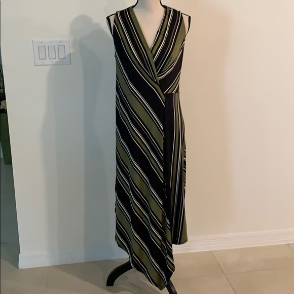 est 1946 Dresses & Skirts - 3/$10 dress medium